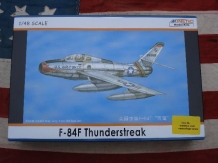 images/productimages/small/F-84F Klu Thunderstreak doos schaal 1;48 nw.jpg